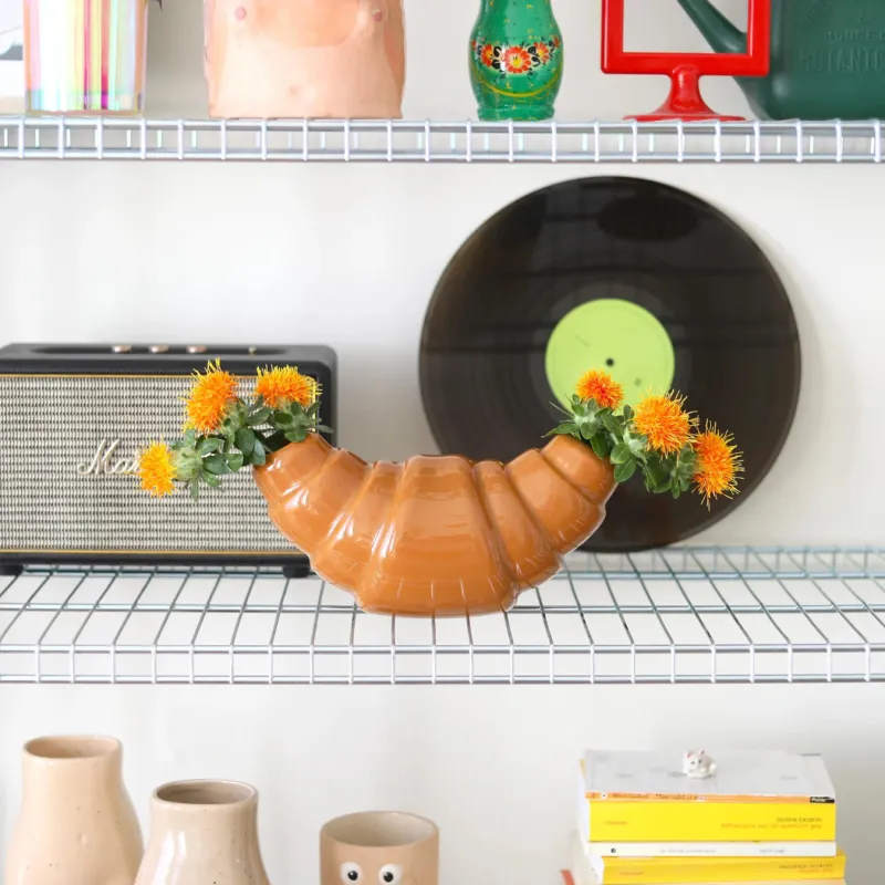Croissant Vase - Happyideas.com