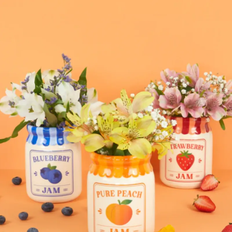 Blueberry Jam Pot - Happyideas.com