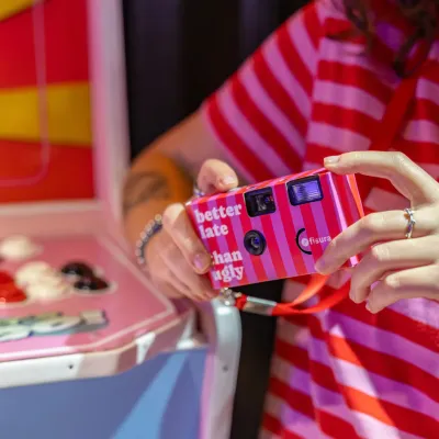 Disposable camera Better late than ugly | Happyideas