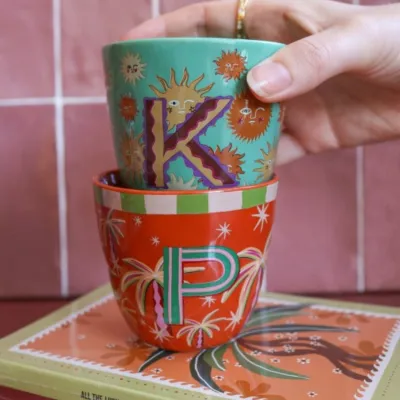 Taza con letra P: la inicial para tu café | Happyideas