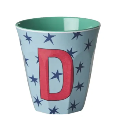 Vaso de melamina con letra D | Happyideas
