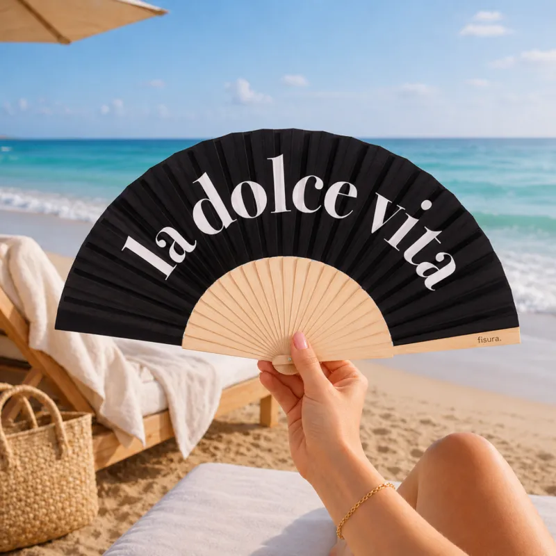 Black “La dolce vita” fan - Happyideas.com