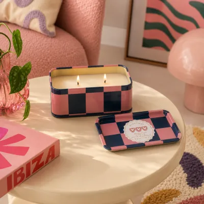 Vela en lata Corazón: vela aromática romántica | Happyideas