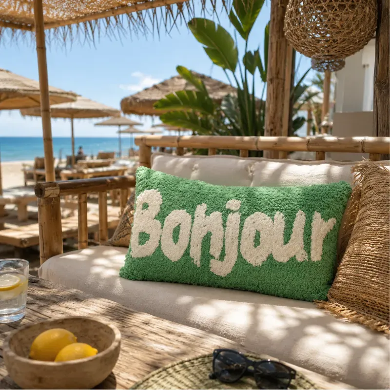Cojín Bonjour: cojín original con mensaje | Happyideas