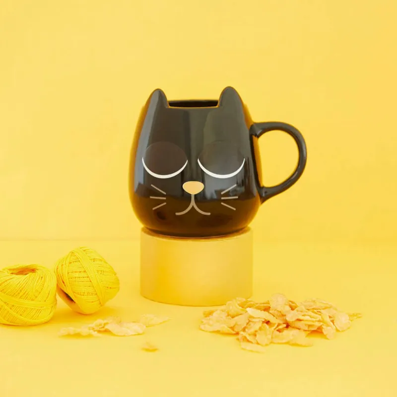 Taza gato termosensible con ojos cerrados a temperatura ambiente - detalle original para regalar Happyideas