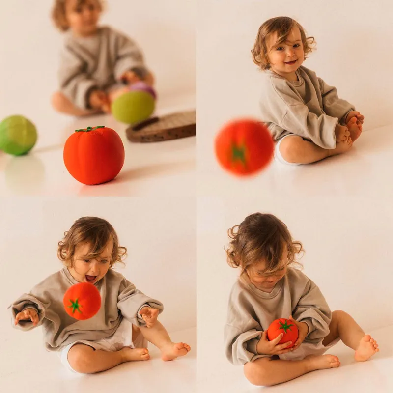 Tomato Baby Ball Oli&Carol-Happyideas.com