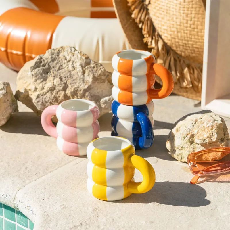 Set of four Multicolor Float Cups - Happyideas.com