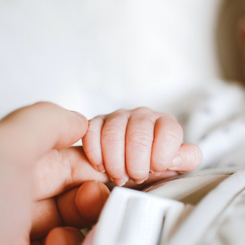 Regalos divertidos para futuros papás